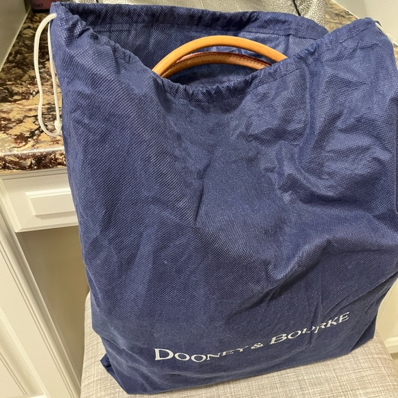 Price Drop!! Authentic New w/o tags Dooney & Burke classic monogram tote - Picture 7 of 7